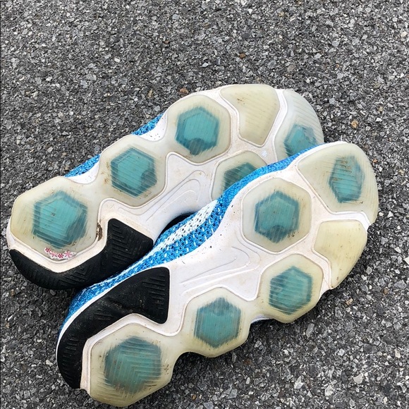 Nike Flyknit Zoom Agility Cross Training Shoes - Picture 7 of 7